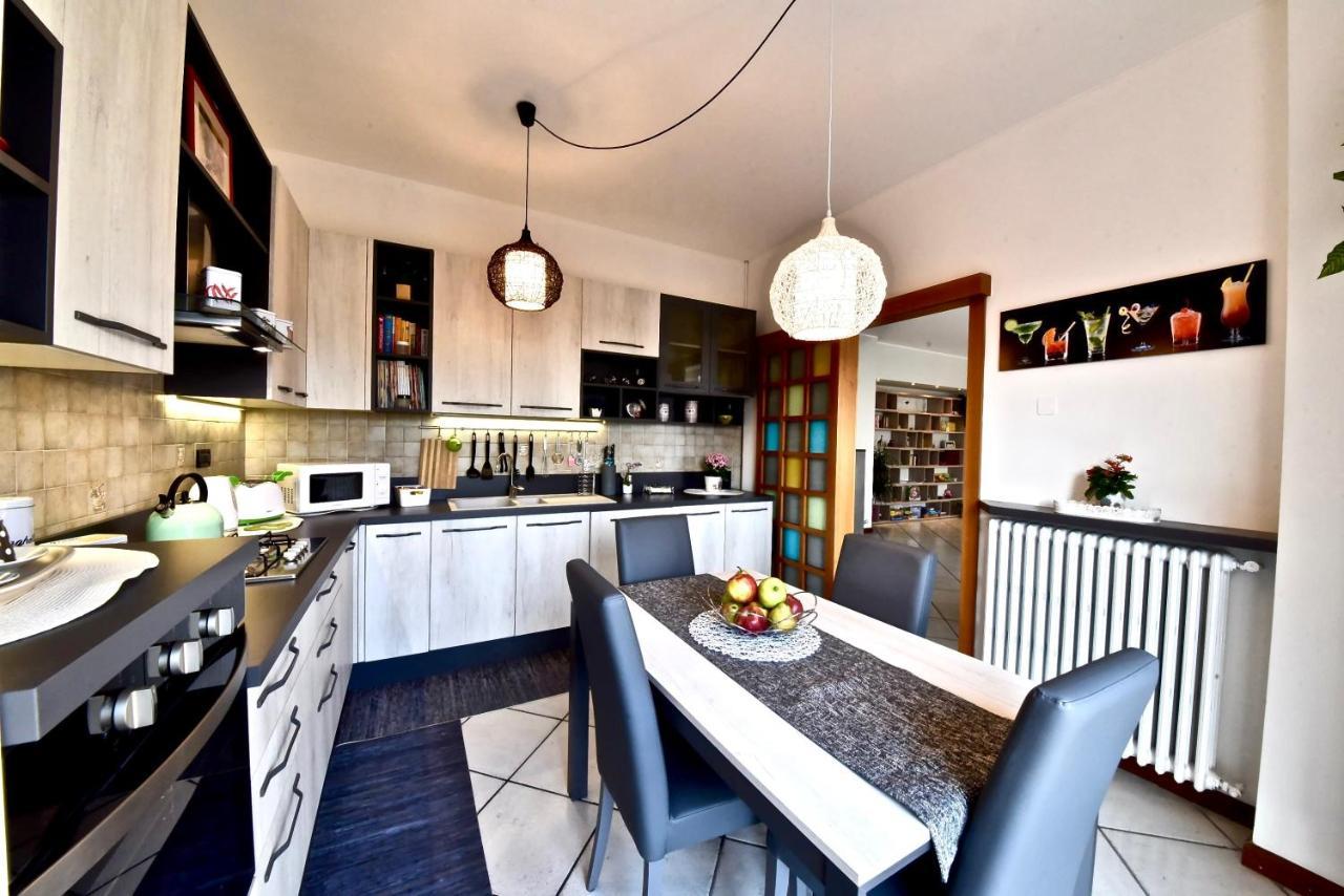 Modern Apartment Halfway Between Milan And Como Cogliate Экстерьер фото